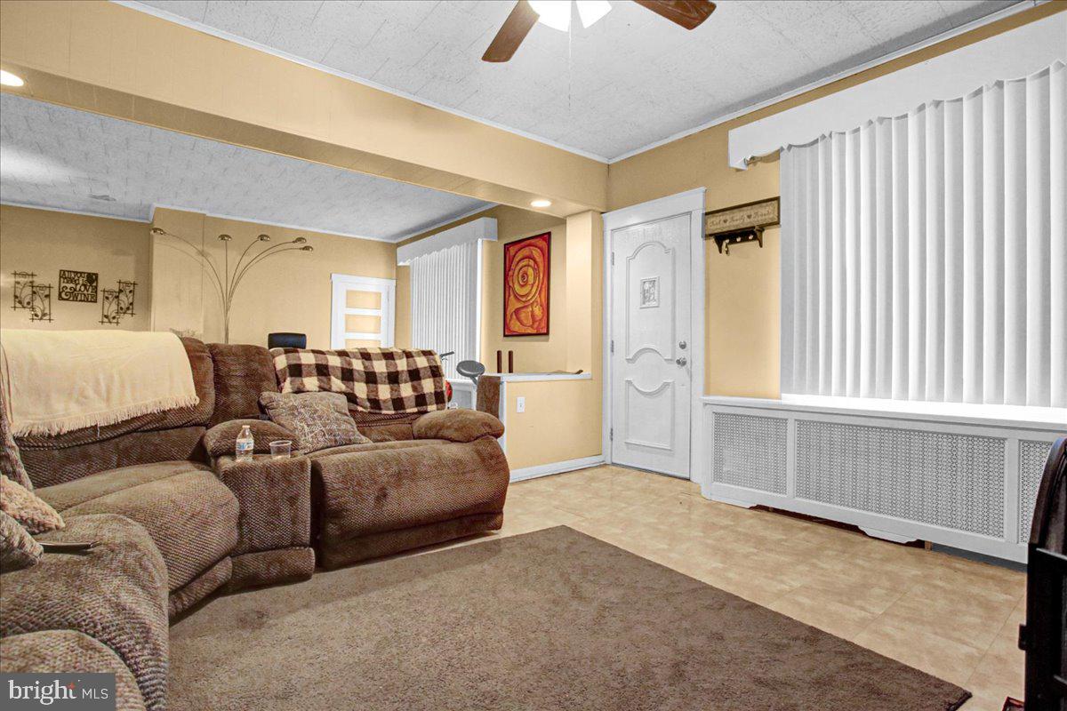 1432 Lancaster Avenue Reading, PA 19607 - Photo 11 of 25