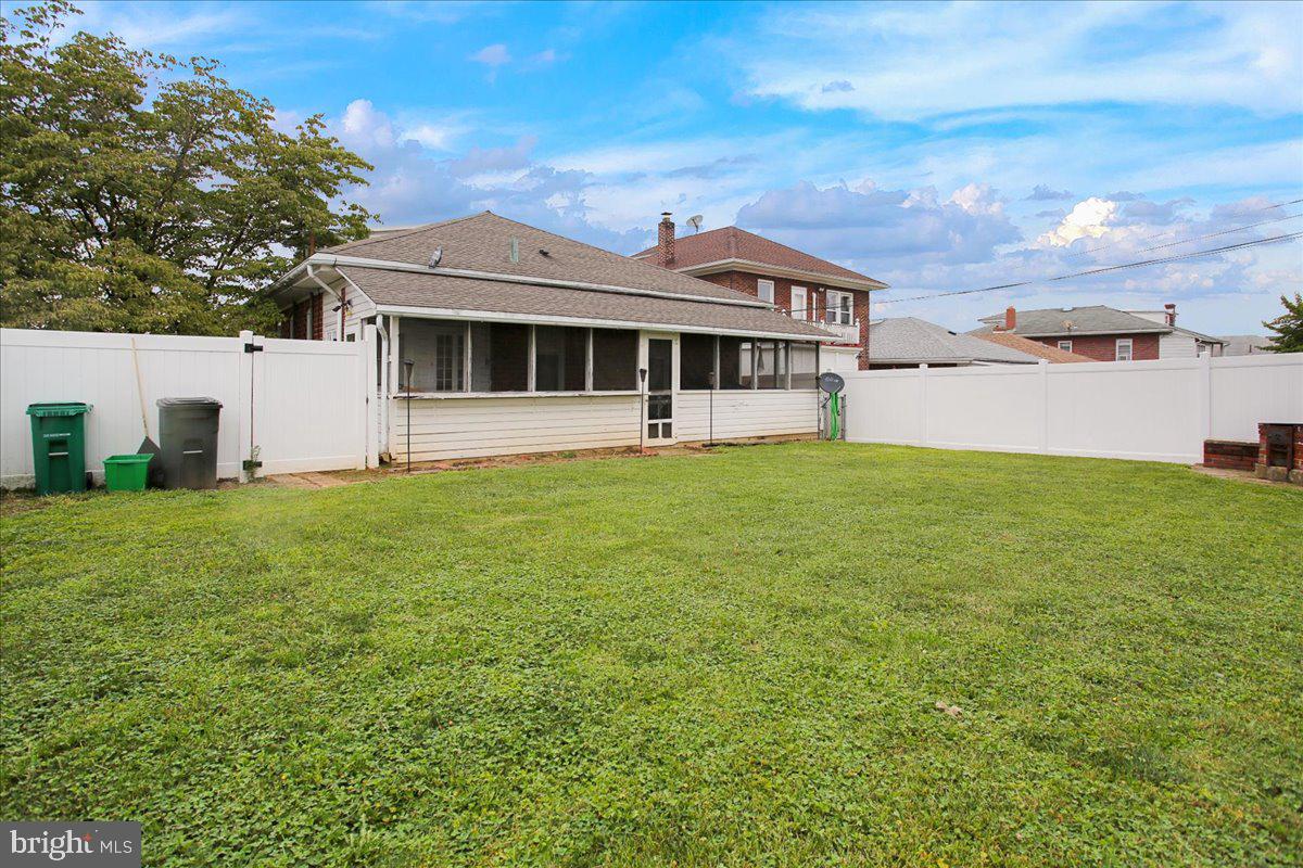 1432 Lancaster Avenue Reading, PA 19607 - Photo 20 of 25