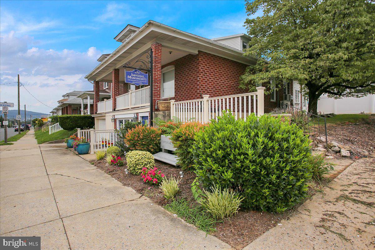 1432 Lancaster Avenue Reading, PA 19607 - Photo 4 of 25