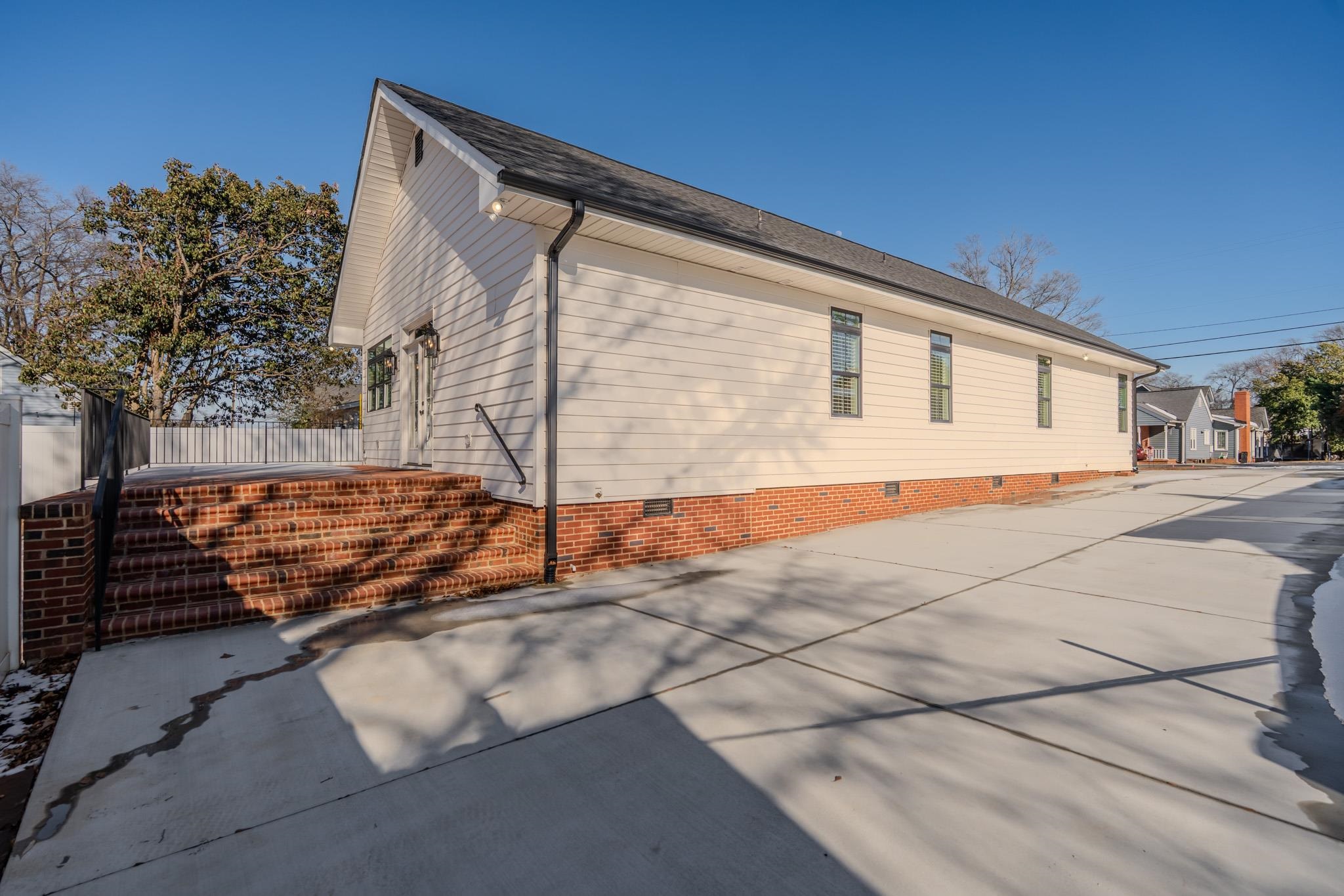 205 Pine Street Greer, SC 29650 - Photo 45 of 50