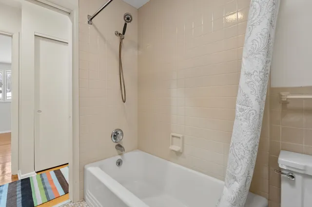 $259,700 | 527 Parkdale Boulevard, Parchment, MI 49004