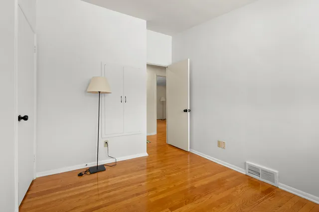 $259,700 | 527 Parkdale Boulevard, Parchment, MI 49004