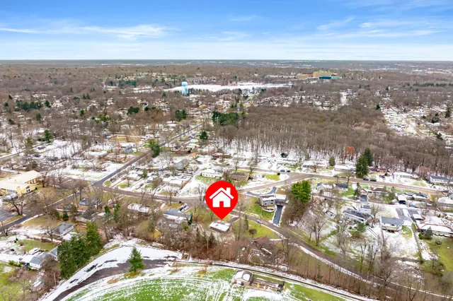 $259,700 | 527 Parkdale Boulevard, Parchment, MI 49004