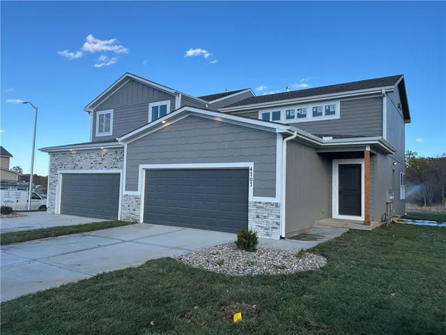 $380,000 | 4707 South Brentwood Avenue, Kansas City, MO 64136