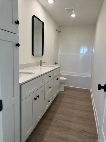 $380,000 | 4707 South Brentwood Avenue, Kansas City, MO 64136