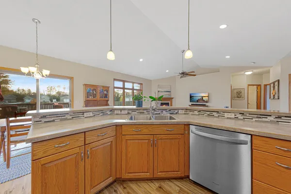 $449,500 | 1447 Nottingham Drive, Owatonna, MN 55060