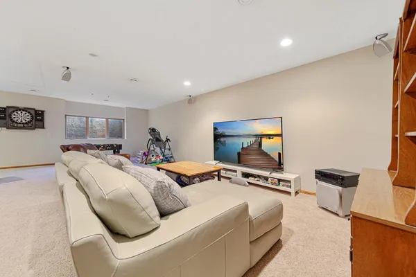 $449,500 | 1447 Nottingham Drive, Owatonna, MN 55060