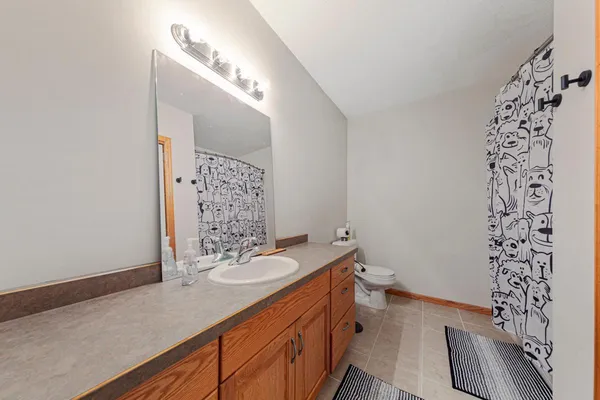 $449,500 | 1447 Nottingham Drive, Owatonna, MN 55060