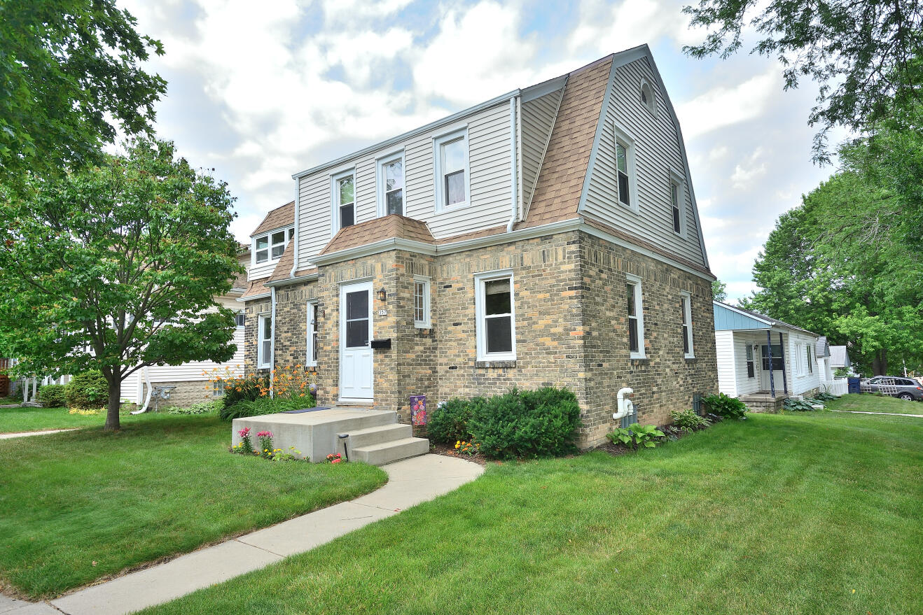 357 North 60th Street Milwaukee, WI 53213 - Photo 1 of 36 Front