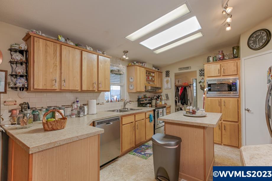 1630 Wallace Road Northwest, Unit 19 Salem, OR 97304 - Photo 15 of 26