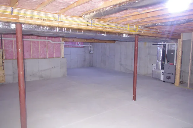 $799,000 | 152 Stanavage Road, Colchester, CT 06415