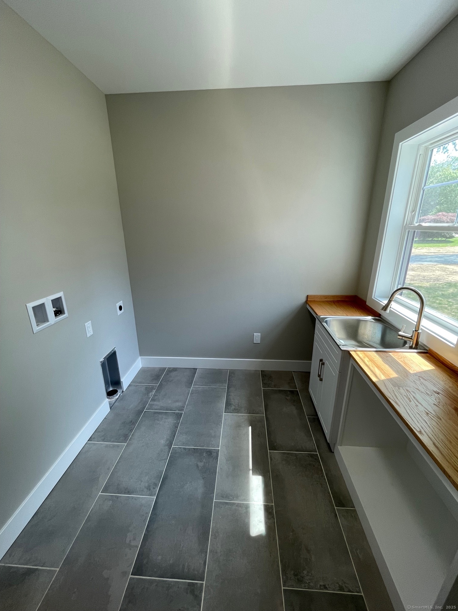 152 Stanavage Road Colchester, CT 06415 - Photo 5 of 20