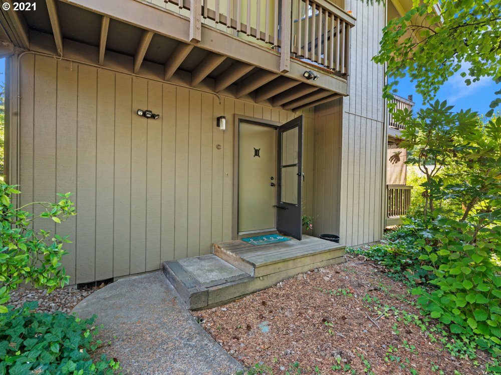 7750 Southwest Barnes Road, Unit C Portland, OR 97225 - Photo 2 of 29 Gallery Image 2