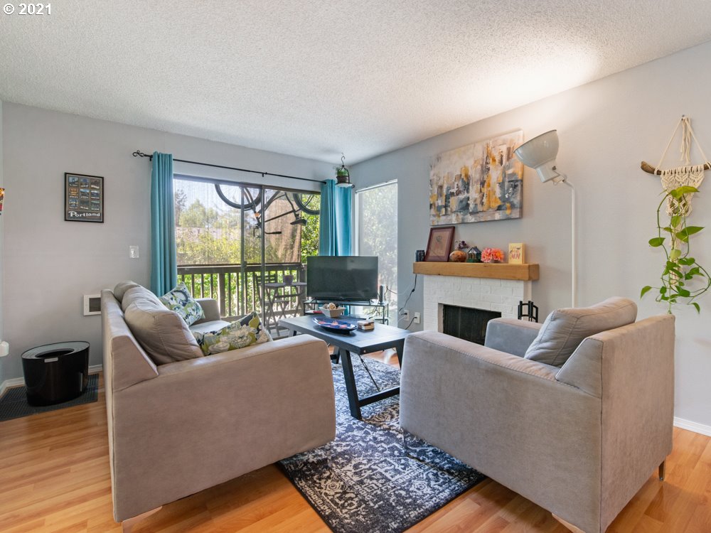 7750 Southwest Barnes Road, Unit C Portland, OR 97225 - Photo 5 of 29 Gallery Image 5