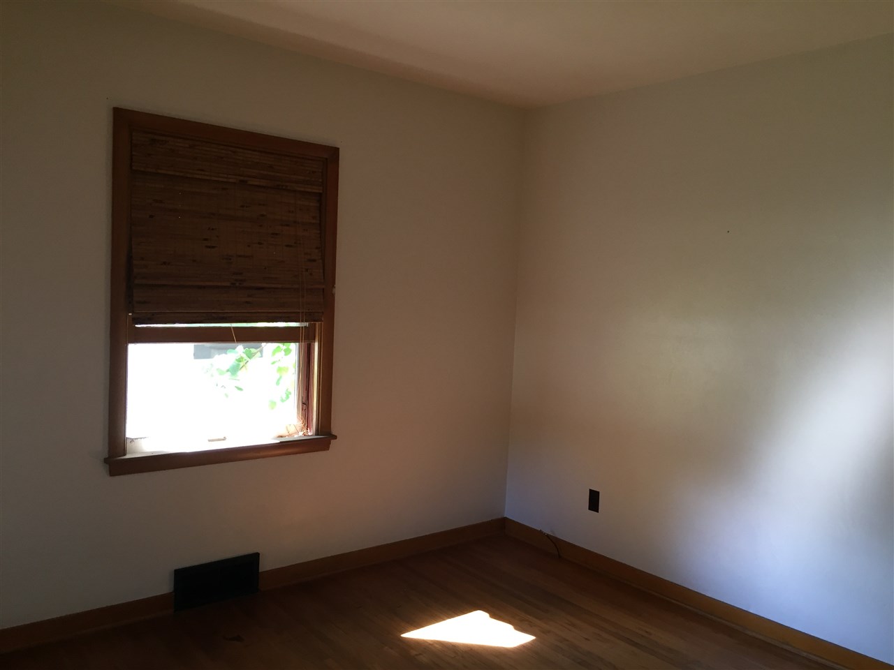 620 Goshen Road Fort Wayne, IN 46818 - Photo 10 of 29 Gallery Image 10