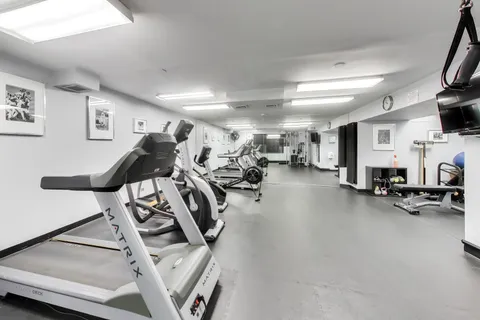 $499,000 | 345 West Fullerton Parkway, Unit 1905, Chicago, IL 60614