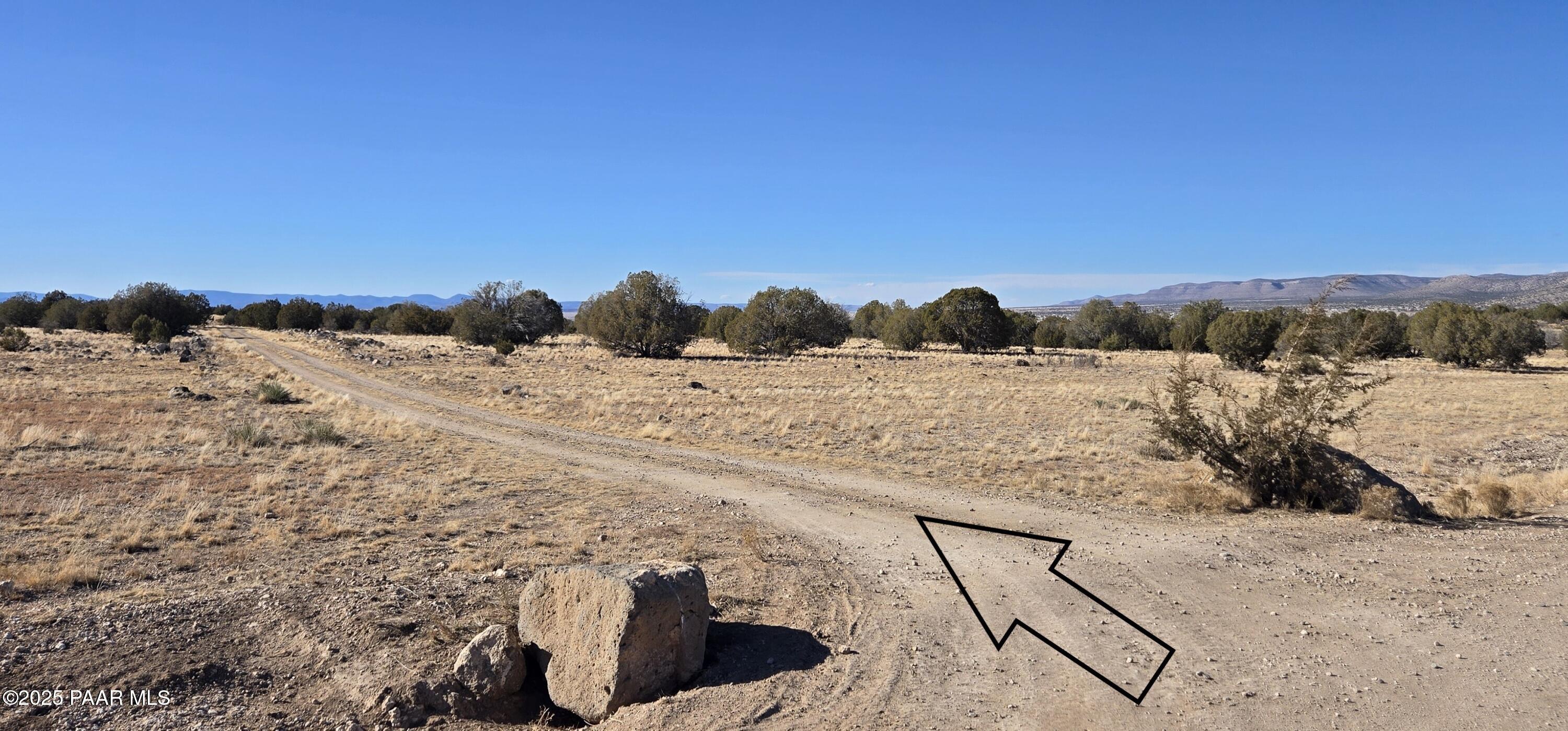 95 J North Headwaters Road Paulden, AZ 86334 - Photo 27 of 37 a view of beach and mountain