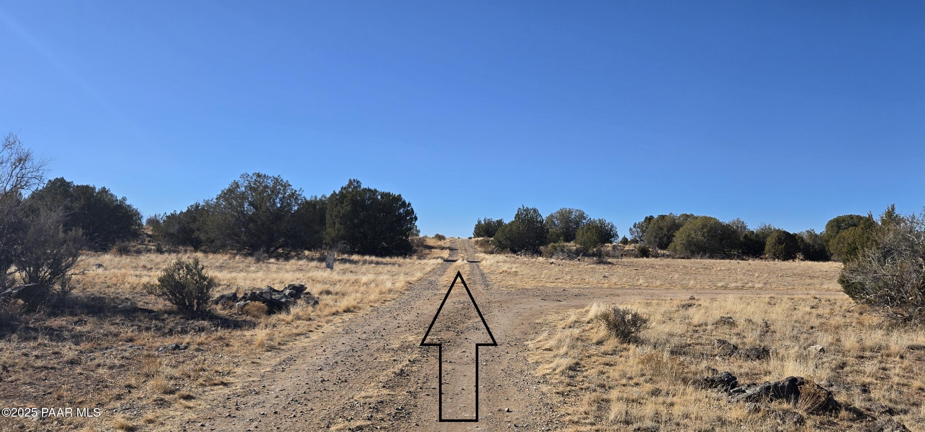 95 J North Headwaters Road Paulden, AZ 86334 - Photo 28 of 37 a view of a backyard of a house