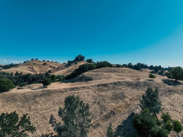 $1,000,000 | 3101 Old Tunnel Road, Lafayette, CA 94549