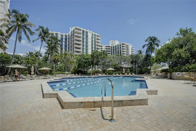 $13,500 | 1121 Crandon Boulevard, Unit E1001, Key Biscayne, FL 33149