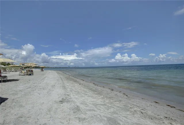 $13,500 | 1121 Crandon Boulevard, Unit E1001, Key Biscayne, FL 33149