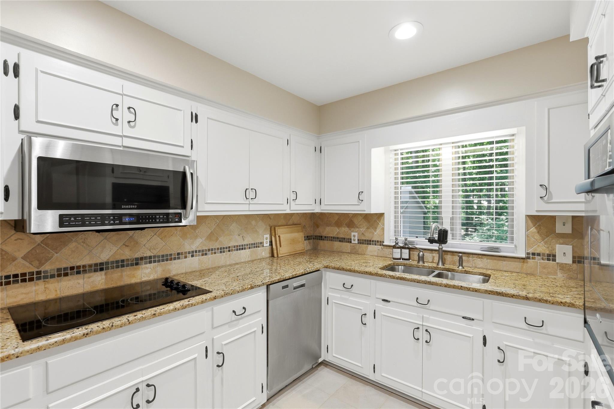 229 Cari Lane Matthews, NC 28104 - Photo 12 of 48