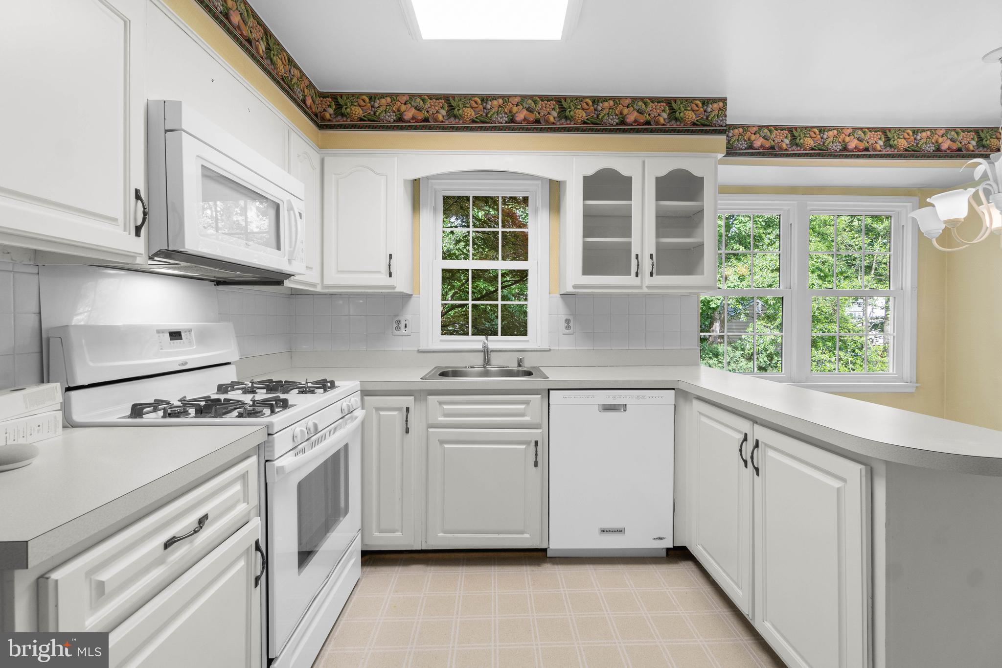 8812 Cuttermill Place Springfield, VA 22153 - Photo 26 of 63 Gallery Image 26