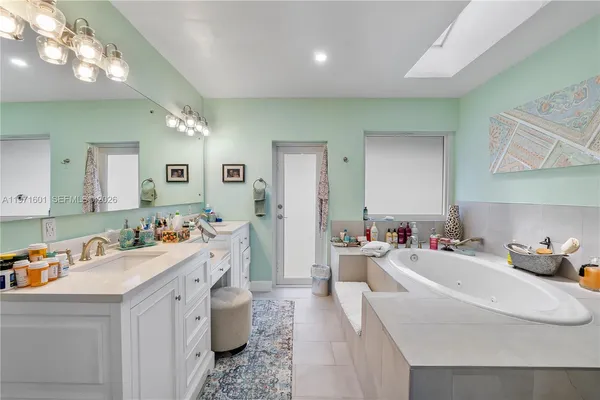 $2,399,000 | 17640 Old Cutler Road, Palmetto Bay, FL 33157