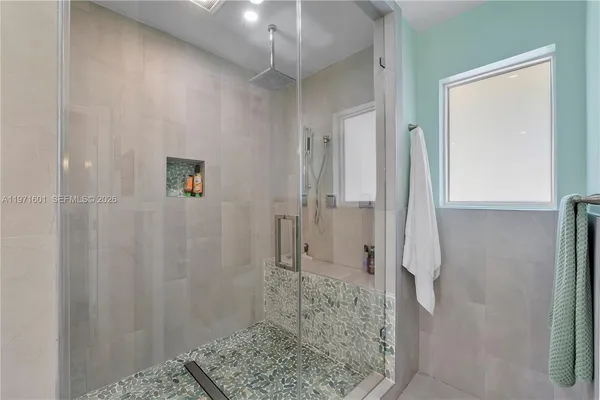 $2,399,000 | 17640 Old Cutler Road, Palmetto Bay, FL 33157