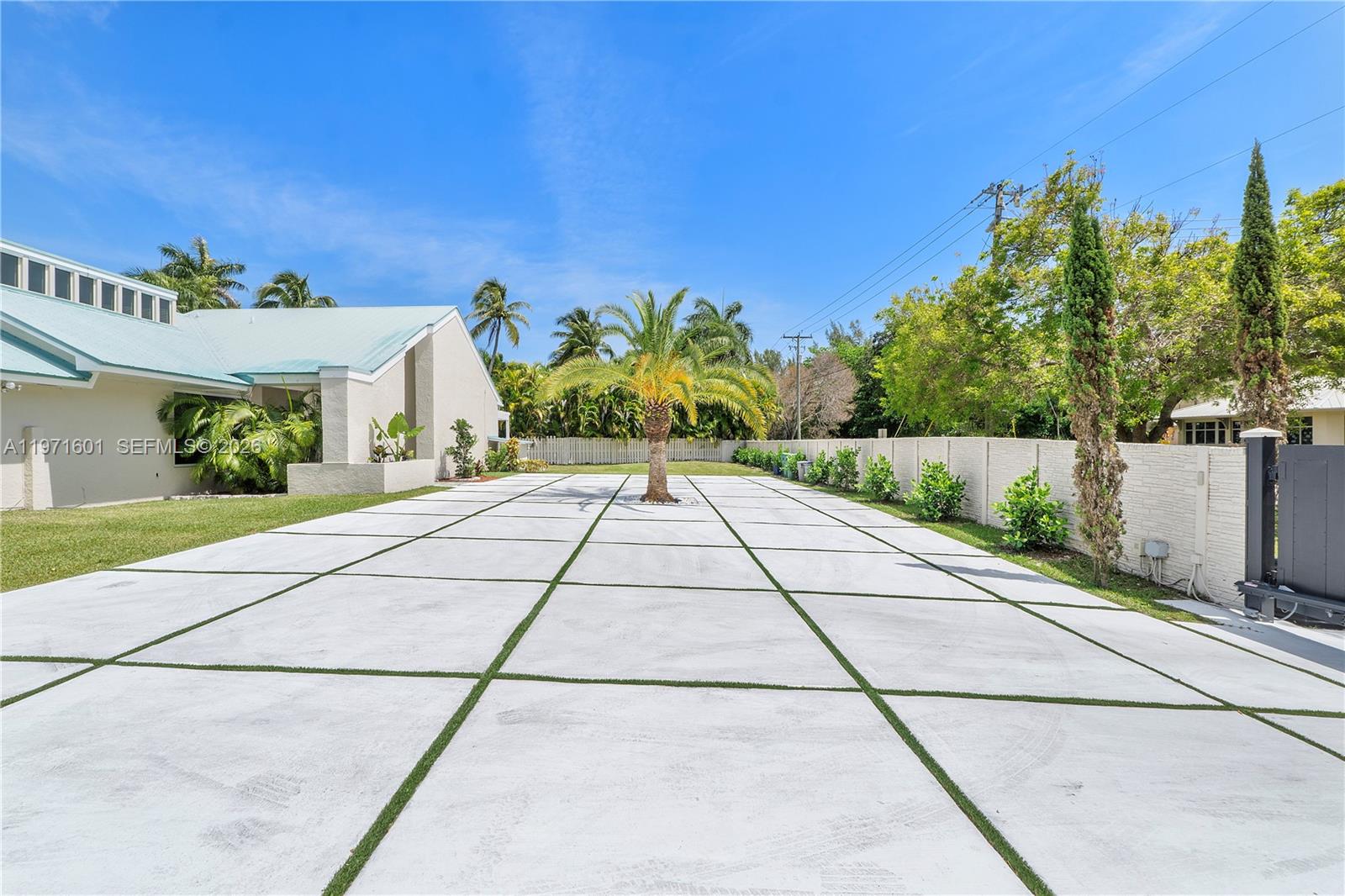 17640 Old Cutler Road Palmetto Bay, FL 33157 - Photo 4 of 56