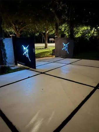 $2,399,000 | 17640 Old Cutler Road, Palmetto Bay, FL 33157