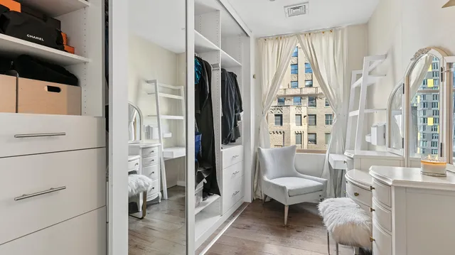 $8,250,000 | 26 Beaver Street, Unit 1718 | Financial District