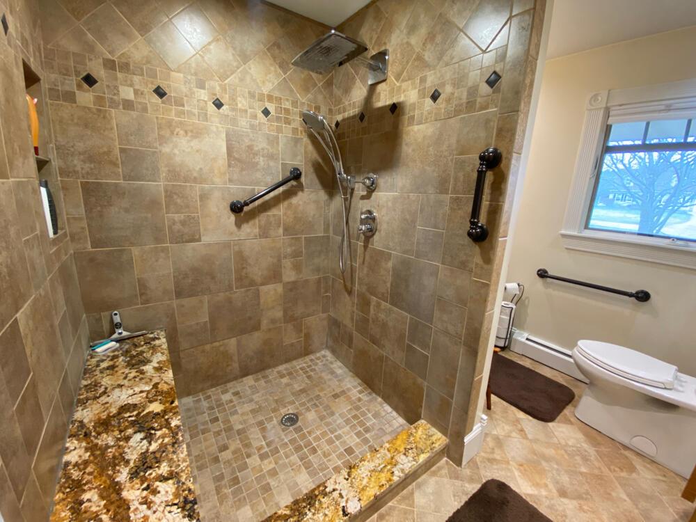 21891 Ringgold Southern Road Circleville, OH 43113 - Photo 18 of 50 Custom walk in shower