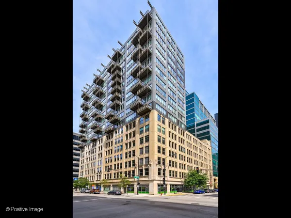 $290,000 | 565 West Quincy Street, Unit 1517, Chicago, IL 60661
