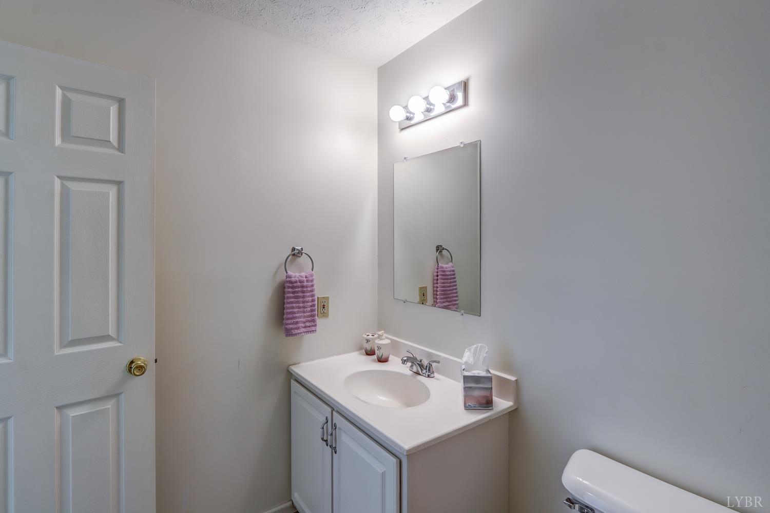 585 Cresthill Road Lynchburg, VA 24504 - Photo 32 of 48