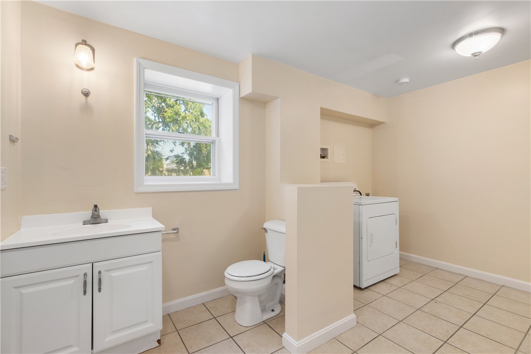 94 Ridgewood Road Middletown, RI 02842 - Photo 25 of 31