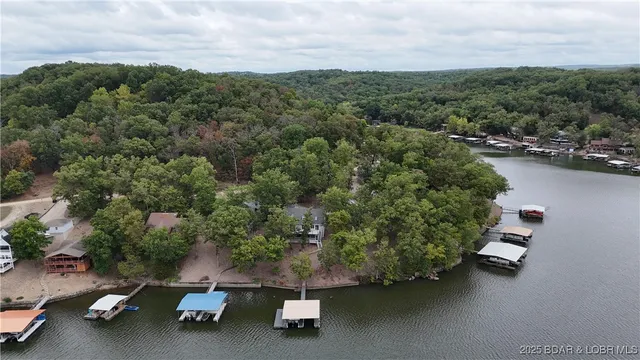 $584,000 | 30895 Berry Road, Stover, MO 65078