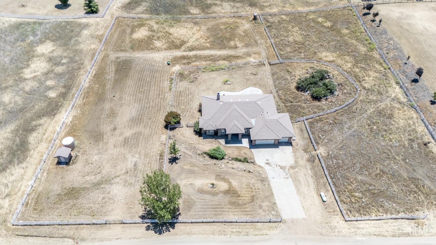 Undisclosed Address Tehachapi, CA 93561 - Photo 18 of 39