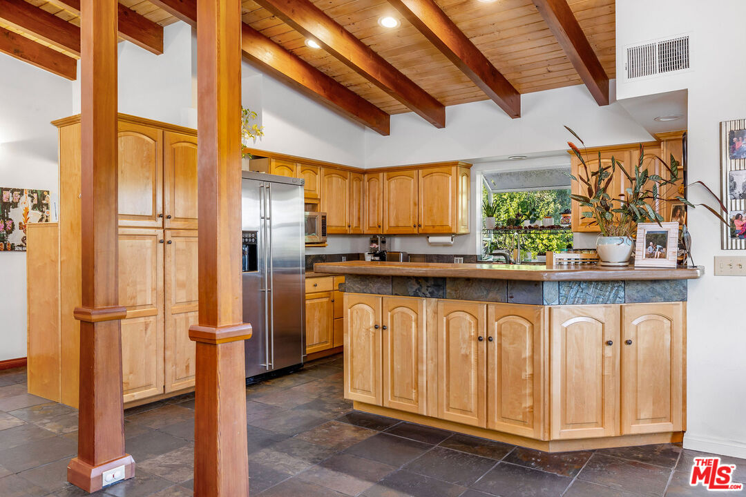 2716 Halsey Road Topanga, CA 90290 - Photo 10 of 51