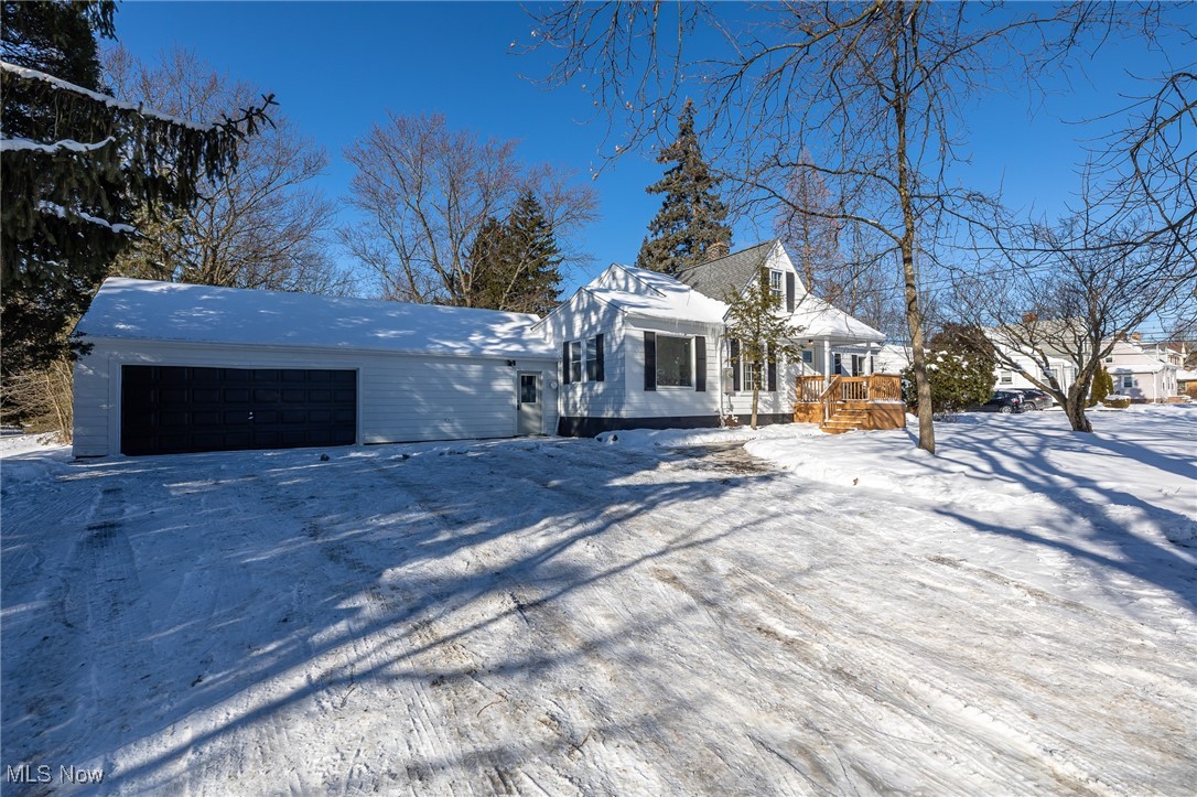 12274 Ridge Road North Royalton, OH 44133 - Photo 2 of 47