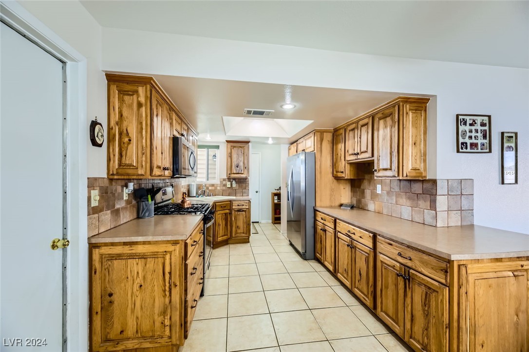 3701 Lincoln Road Las Vegas, NV 89115 - Photo 16 of 52