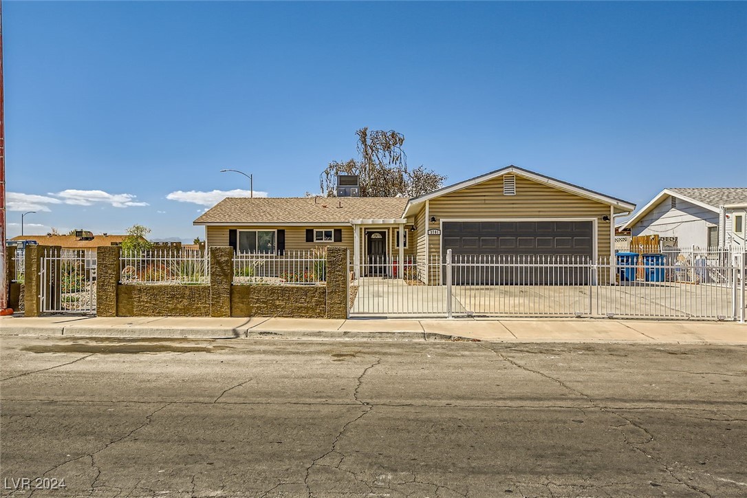 3701 Lincoln Road Las Vegas, NV 89115 - Photo 2 of 52