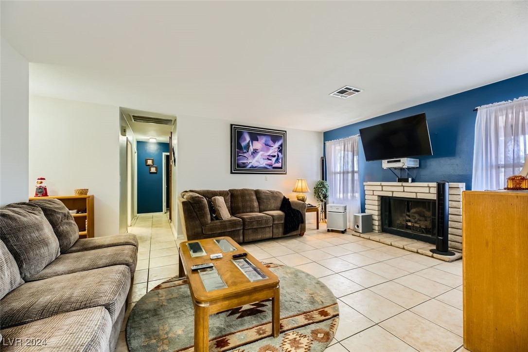 3701 Lincoln Road Las Vegas, NV 89115 - Photo 8 of 52