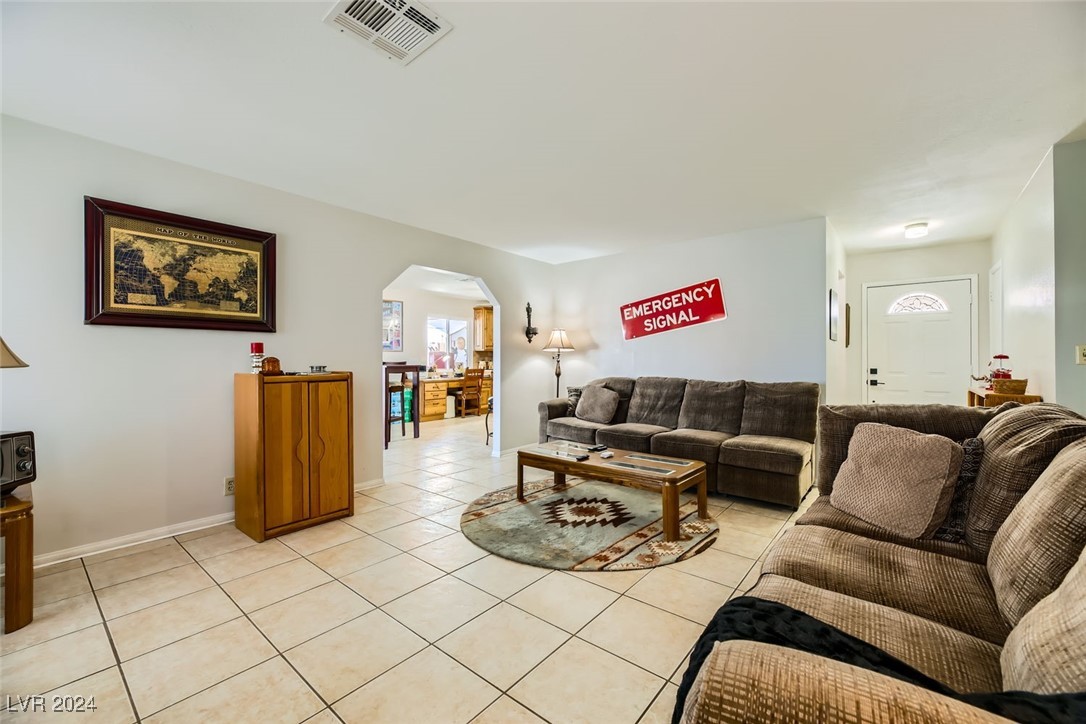 3701 Lincoln Road Las Vegas, NV 89115 - Photo 10 of 52