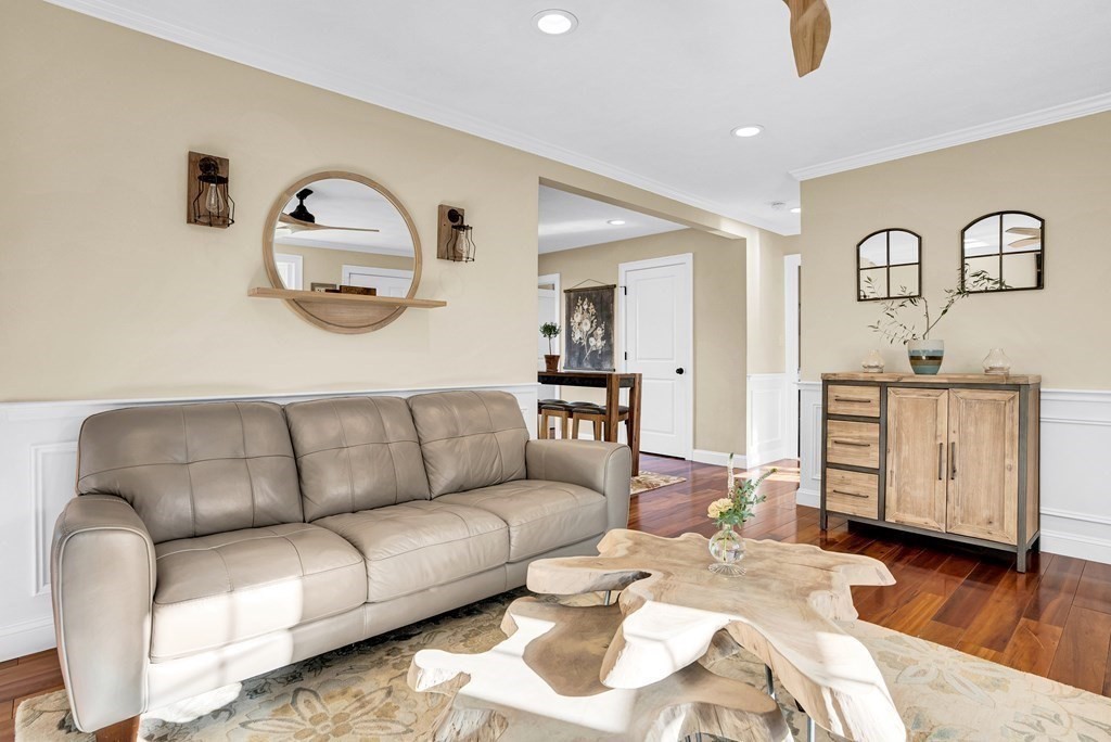 4 Myrtle Street Mendon, MA 01756 - Photo 11 of 41 Gallery Image 11