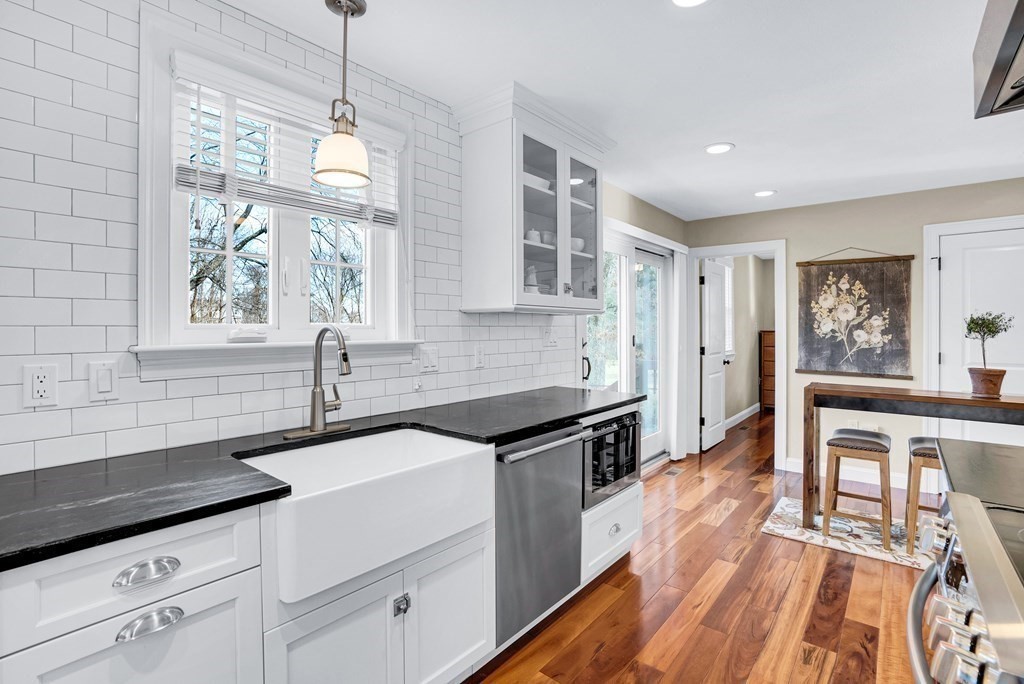 4 Myrtle Street Mendon, MA 01756 - Photo 20 of 41 Gallery Image 20