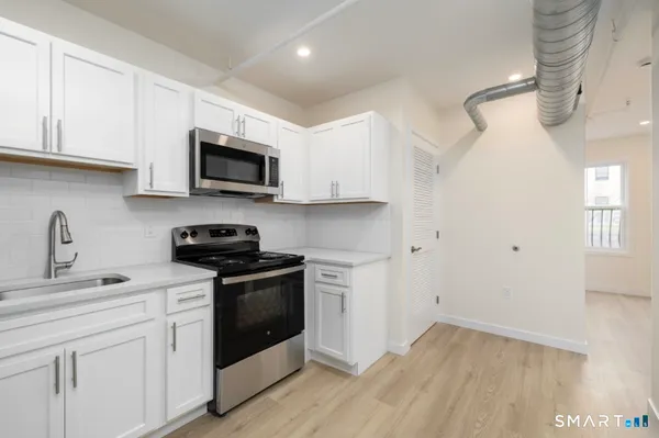 $1,650 | 584 Main Street, Unit G, Middletown, CT 06457