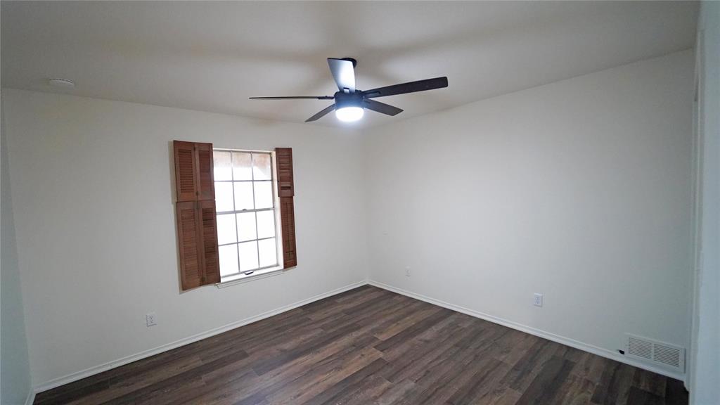 7851 North Fm Road 51 Springtown, TX 76082 - Photo 12 of 16