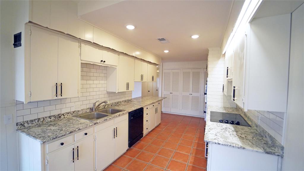 7851 North Fm Road 51 Springtown, TX 76082 - Photo 5 of 16