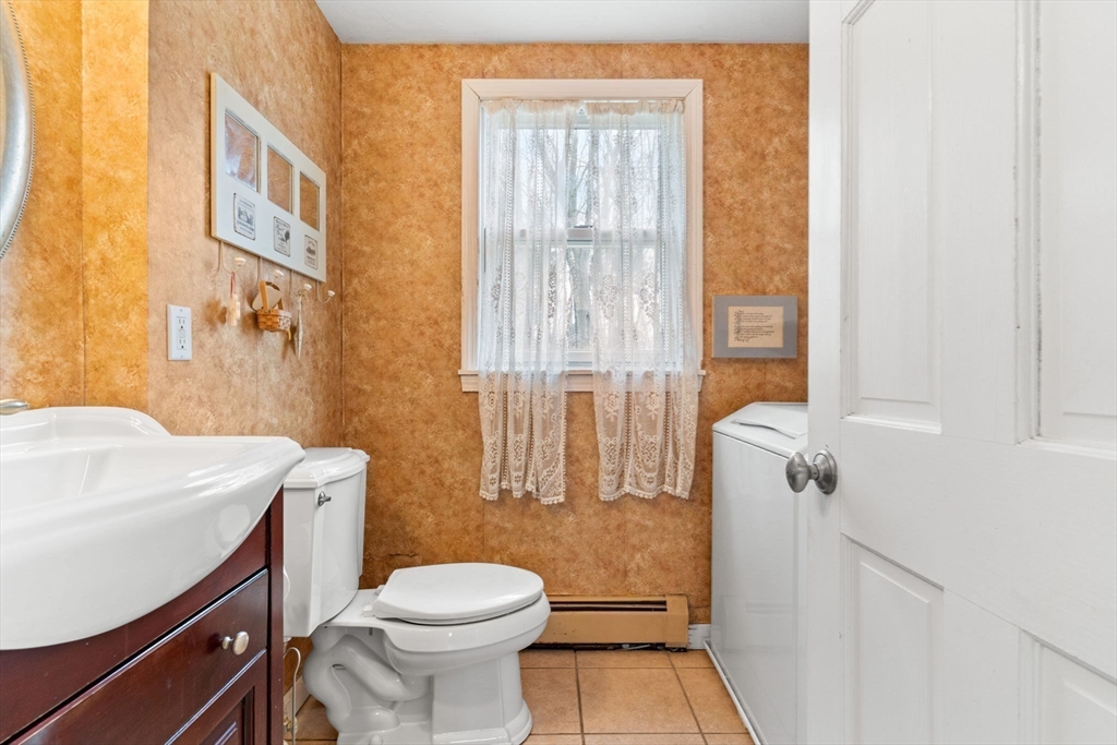 68 Babicz Road Tewksbury, MA 01876 - Photo 17 of 29 Gallery Image 17